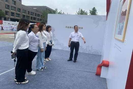 说明: IMG_256
